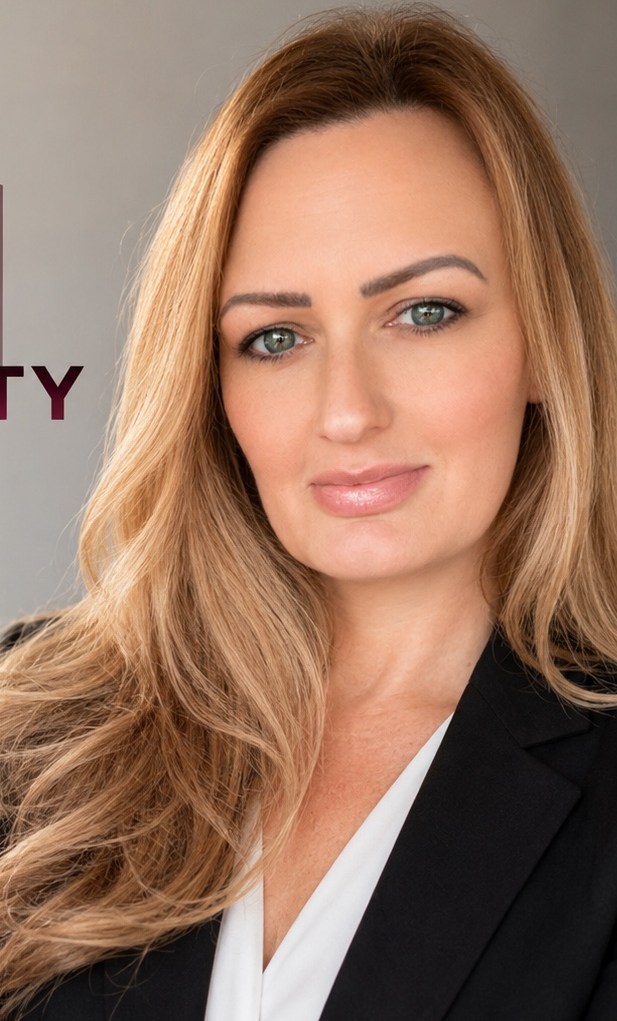 Jen Lopez, Independent Commercial Insurance Agent